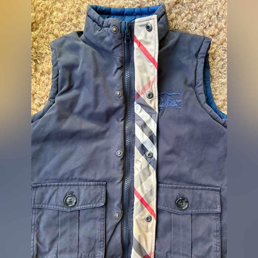 Burberry: Kids' Reversible Vest - 8Y - Picture 4 of 13